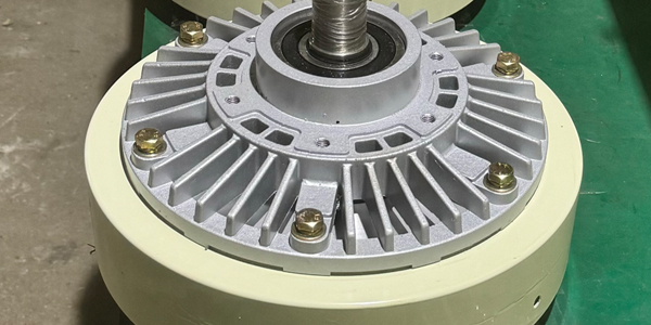 80KG磁粉离合器在自动切模机中的重要作用是什么？