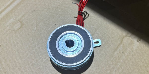 物流分拣线安装断电刹车器为何重要？