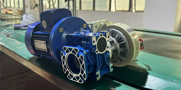 减速机配磁粉刹车器有什么作用？看完你就明白了